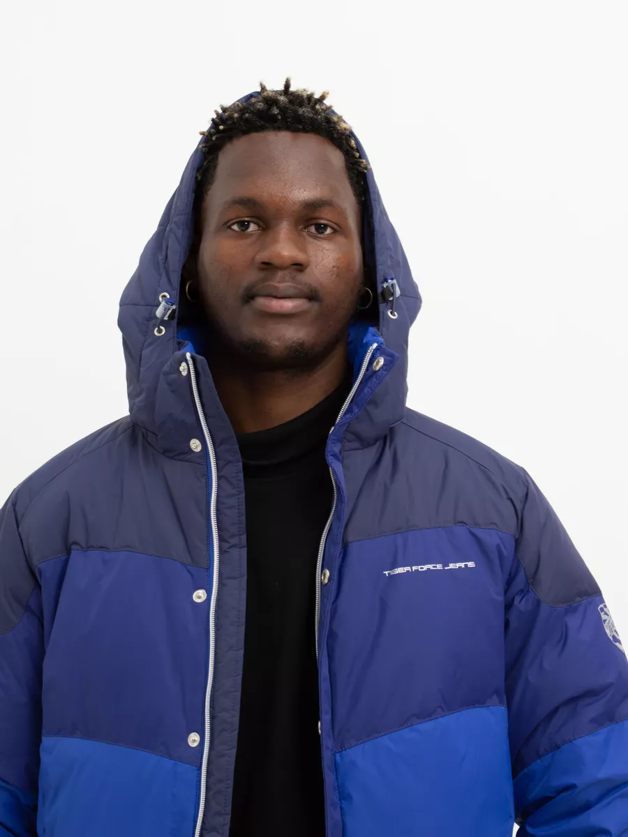 Куртка зимняя короткая с капюшоном пуховик