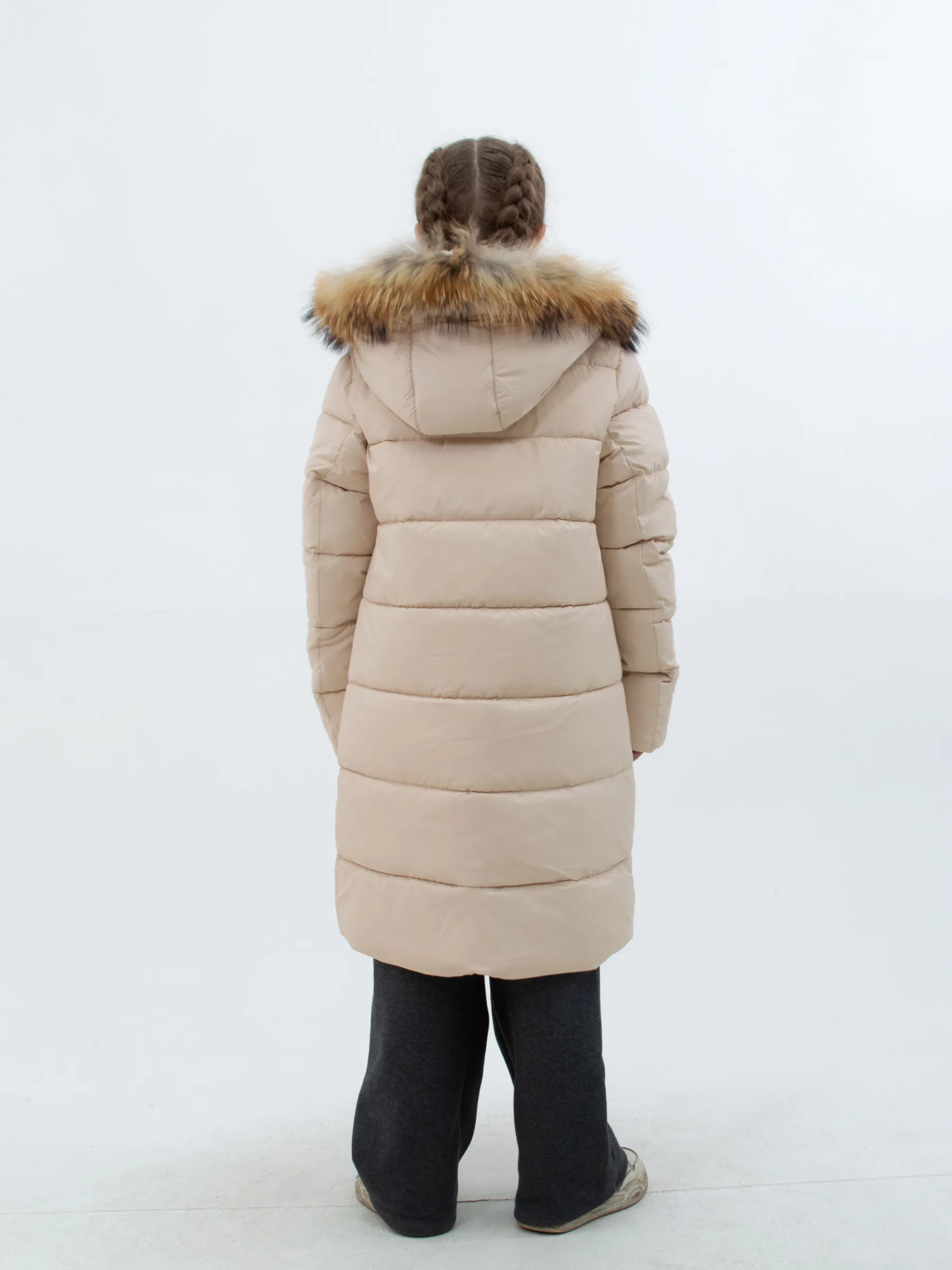 Куртка зимняя для девочки с мехом удлиненная