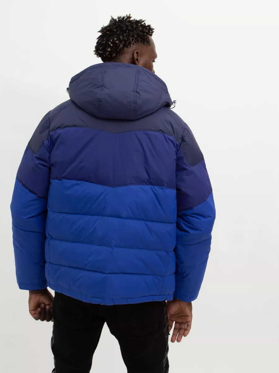 Куртка зимняя короткая с капюшоном пуховик