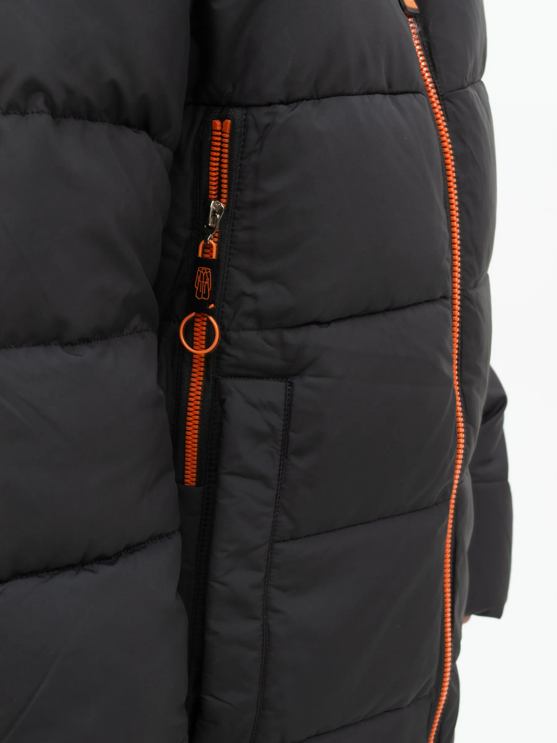 Куртка зимняя для девочки с мехом удлиненная