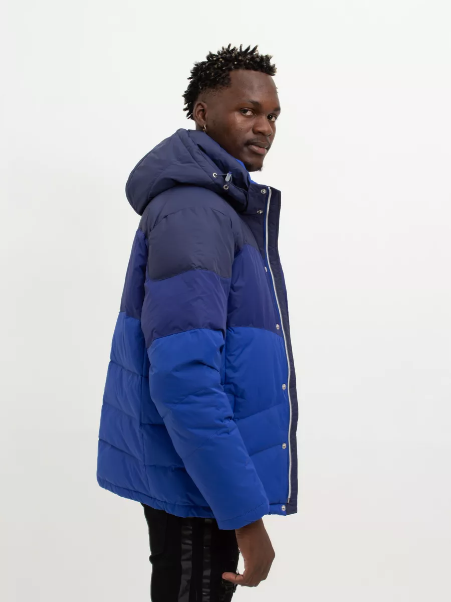 Куртка зимняя короткая с капюшоном пуховик