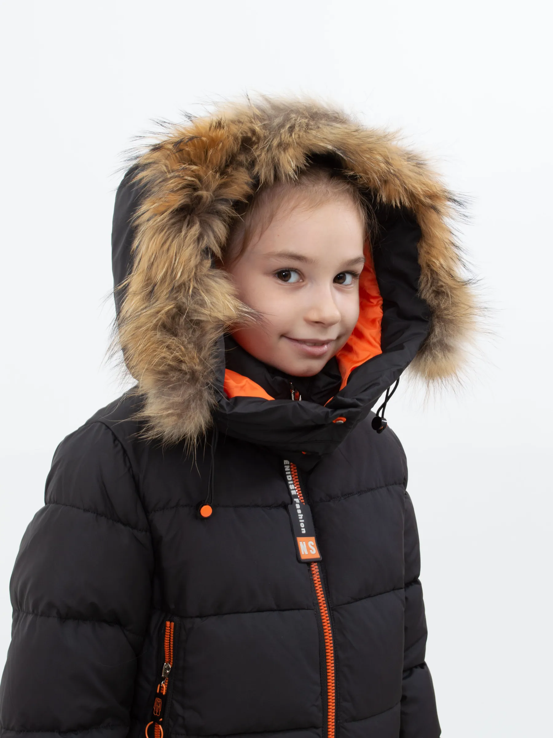 Куртка зимняя для девочки с мехом удлиненная