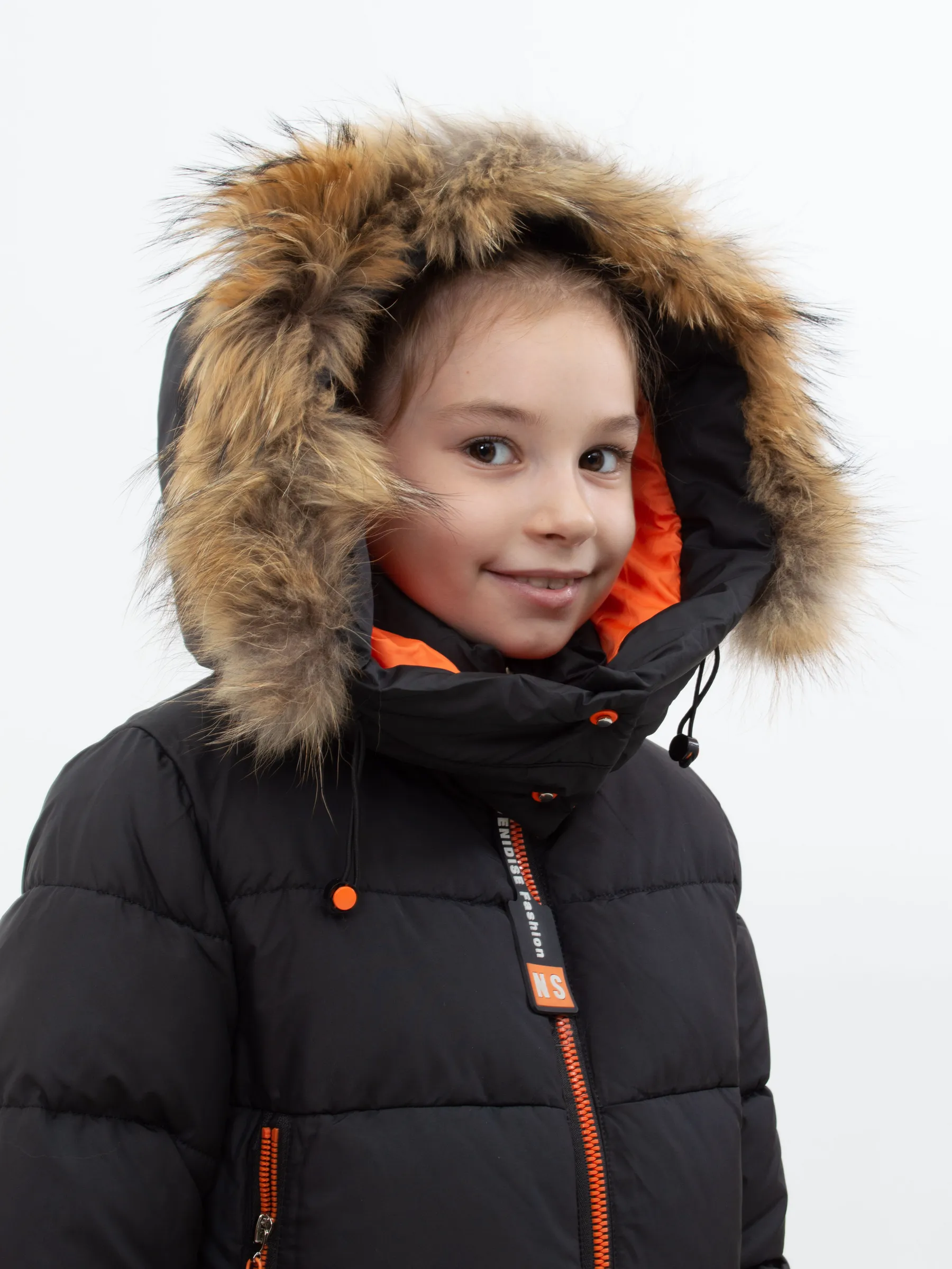 Куртка зимняя для девочки с мехом удлиненная