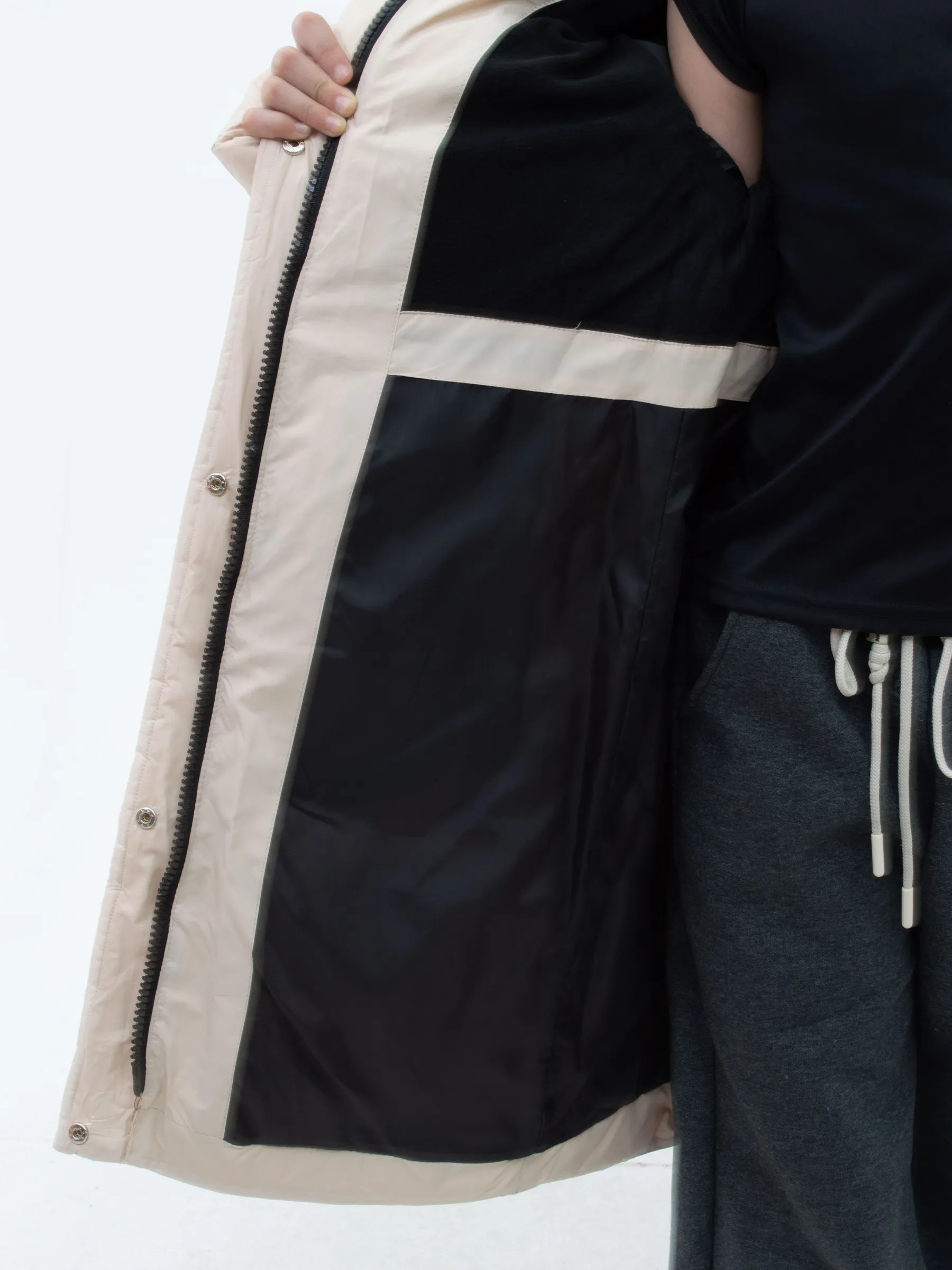 Куртка зимняя для девочки с мехом удлиненная