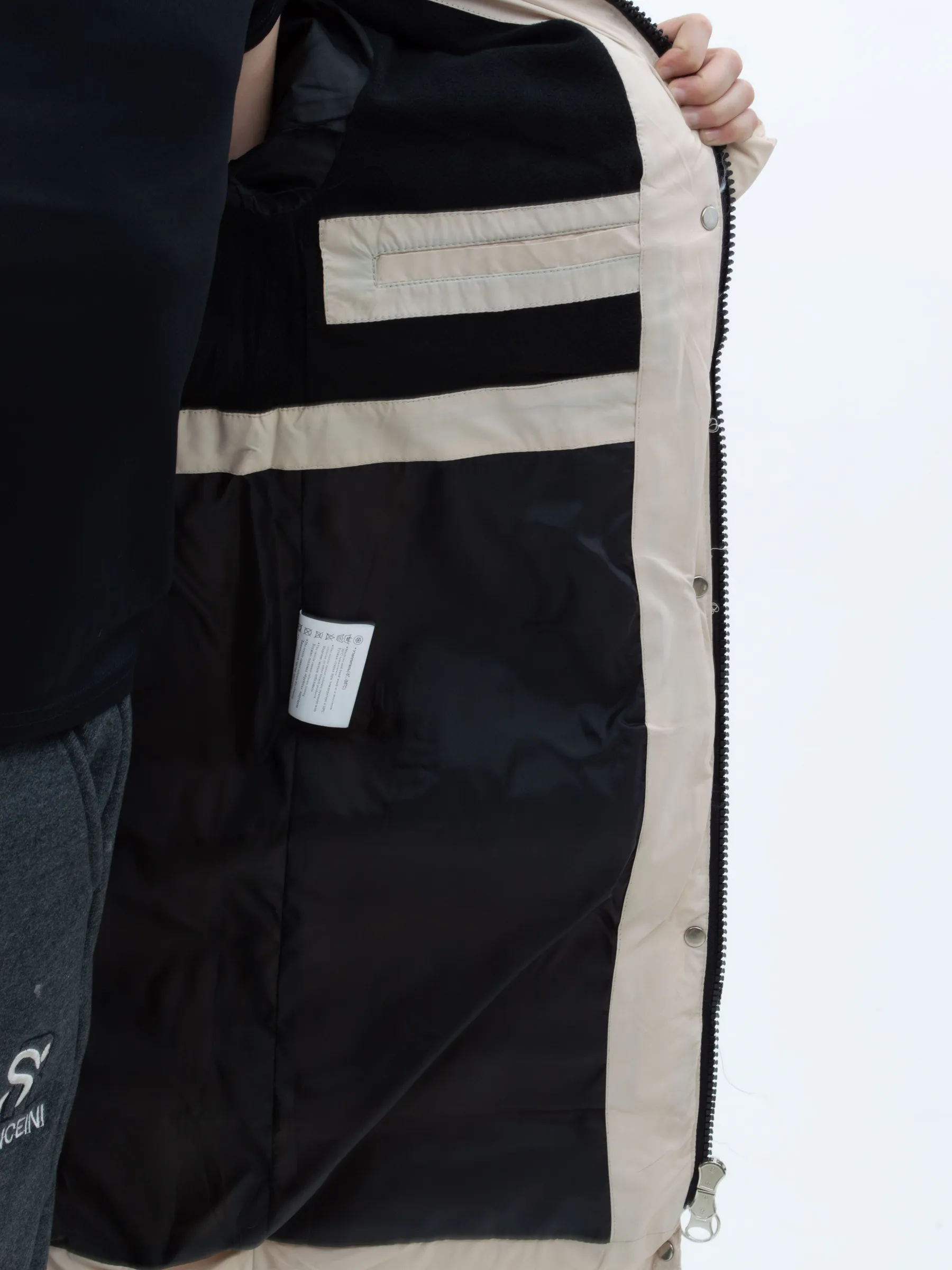 Куртка зимняя для девочки с мехом удлиненная