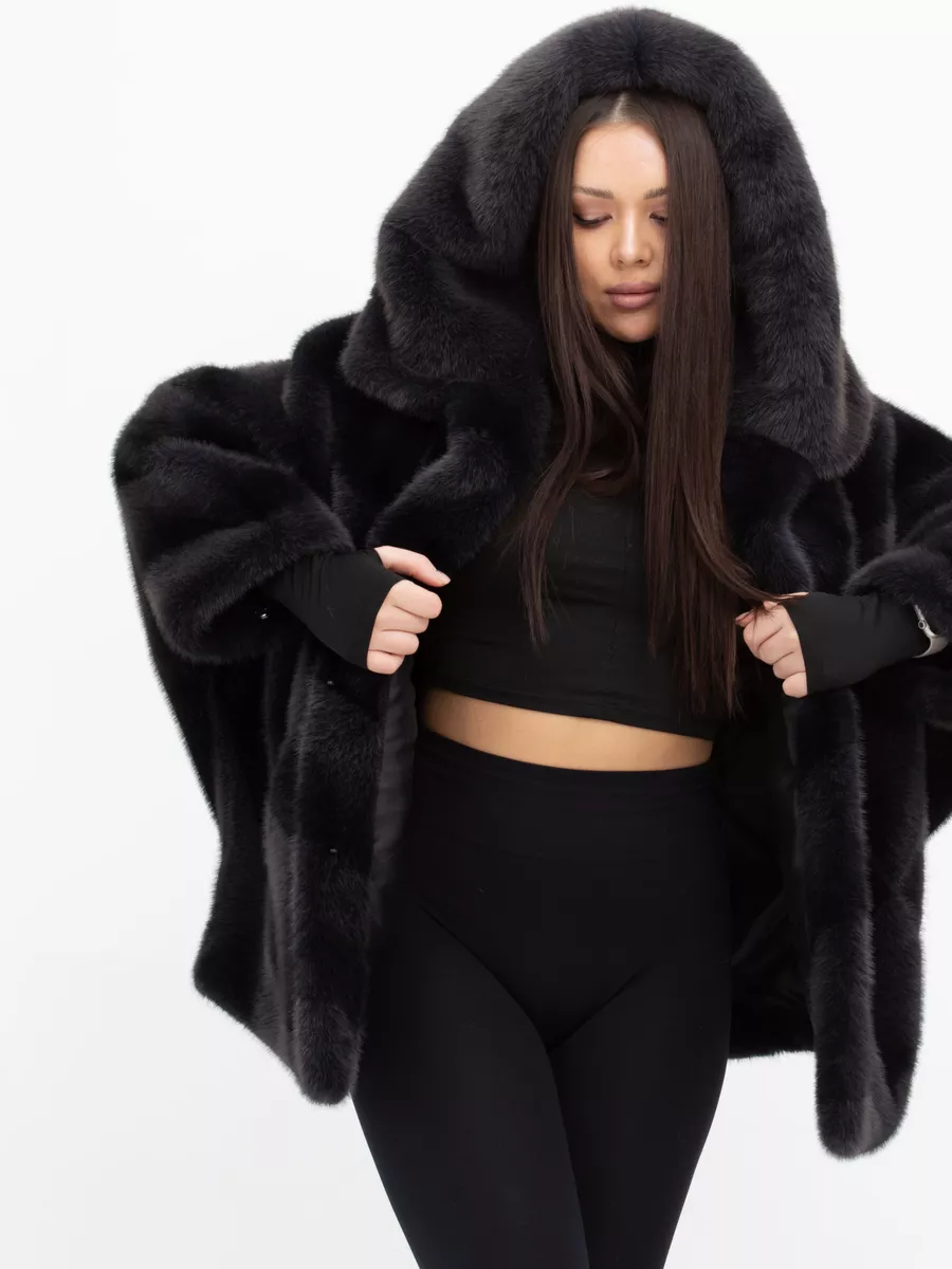 Шуба короткая из эко меха с капюшоном