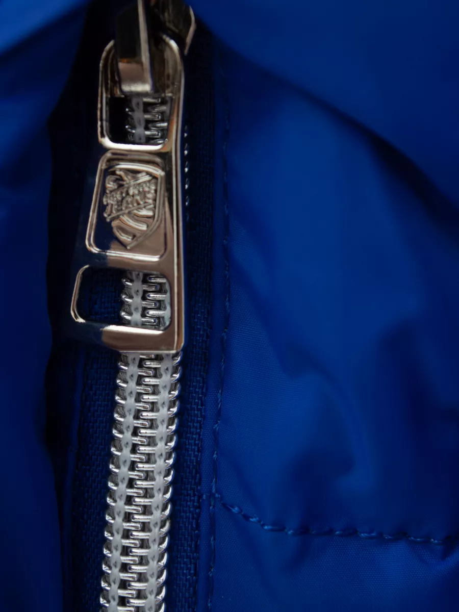 Куртка зимняя короткая с капюшоном пуховик