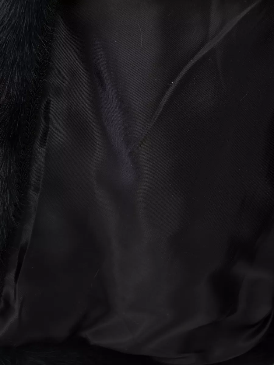 Шуба короткая из эко меха с капюшоном