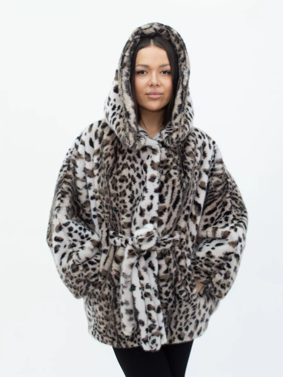 Шуба короткая из эко меха с капюшоном