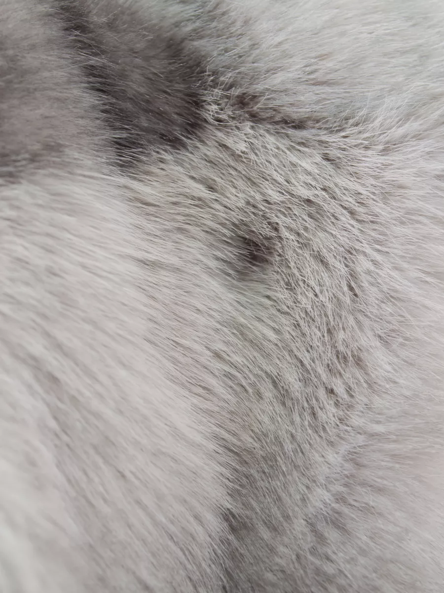 Шуба короткая из эко меха с капюшоном