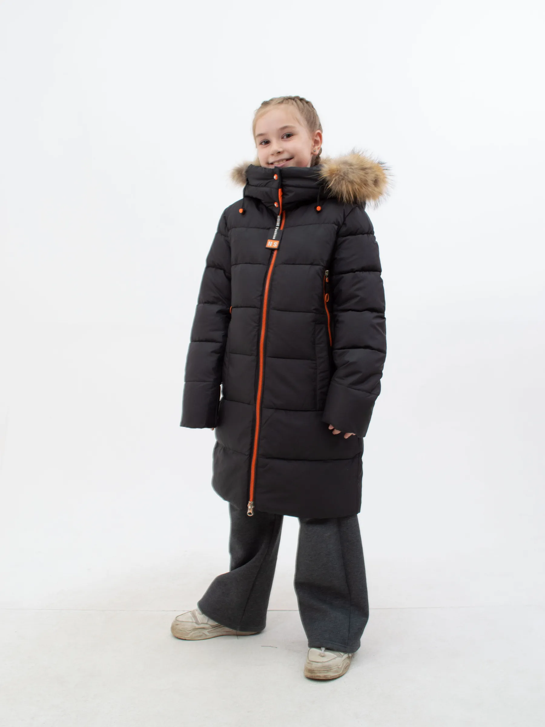 Куртка зимняя для девочки с мехом удлиненная