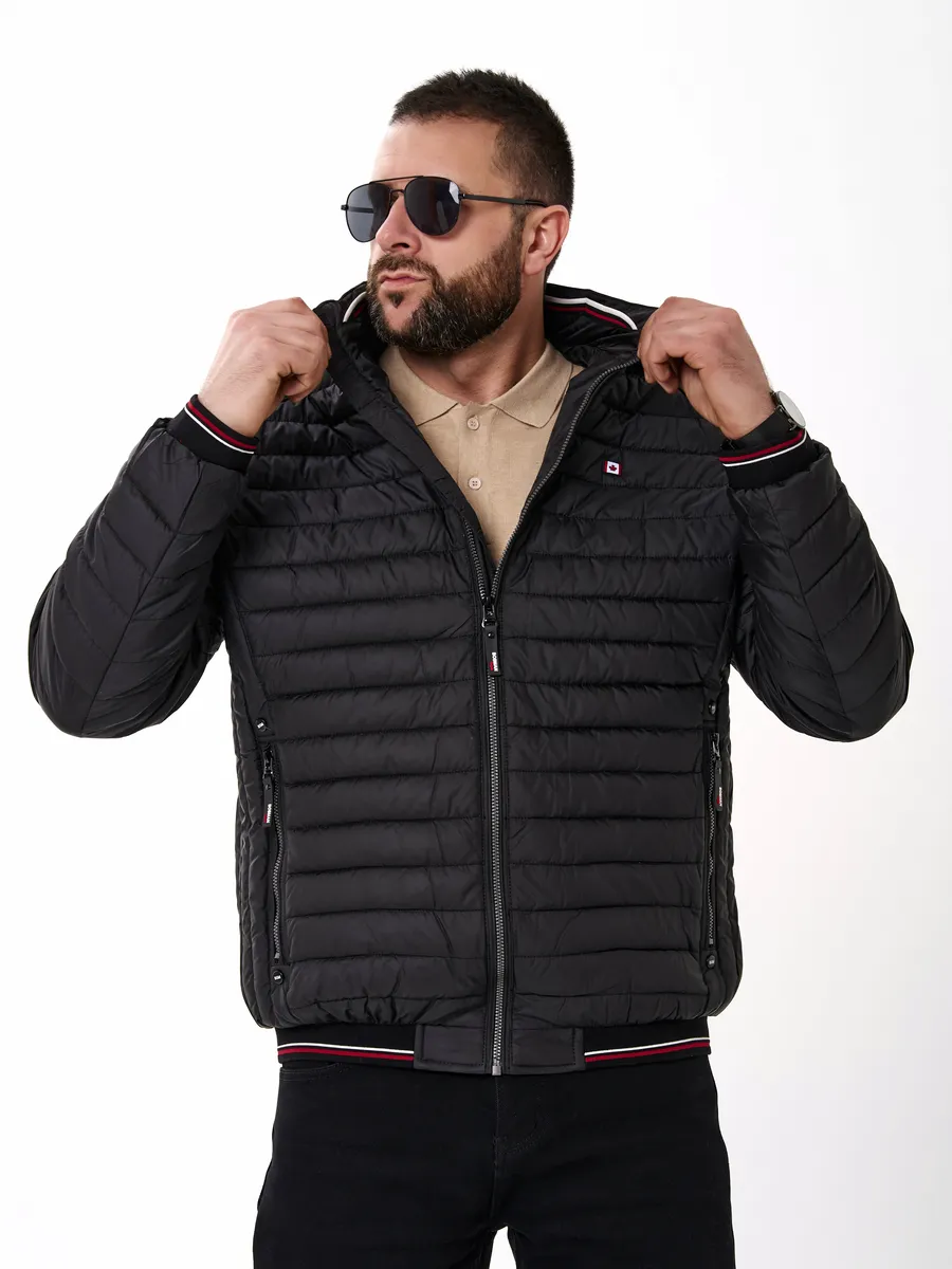 Куртка демисезонная с капюшоном